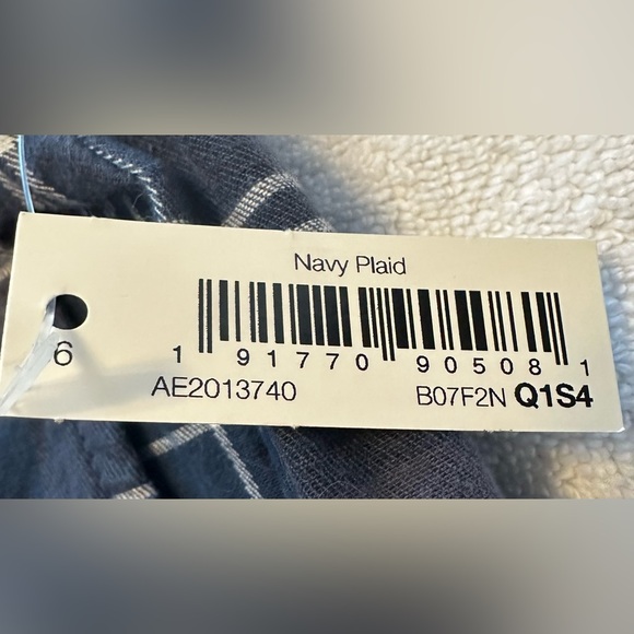 Men Shorts - Picture 9 of 9